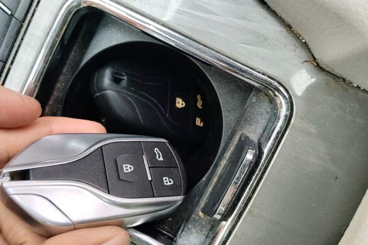 Used Hanteng X5 2018 1.5T CVT Luxury Edition Vehicle Key