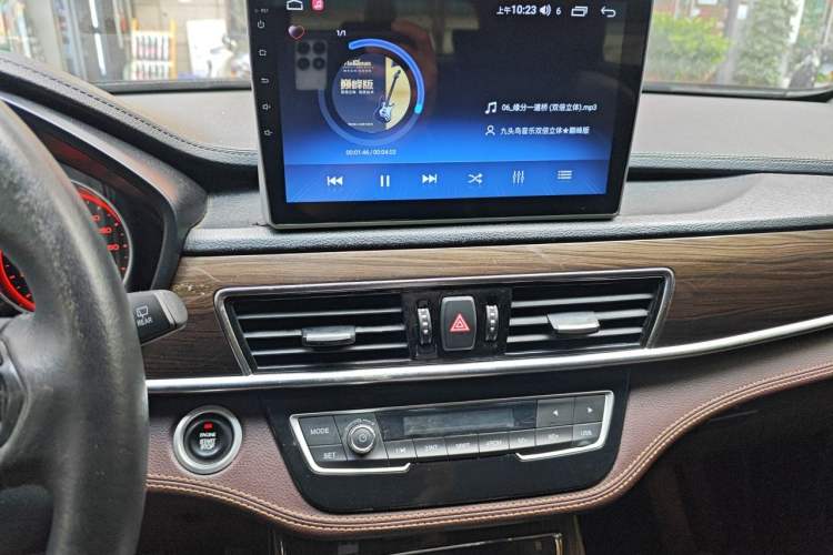 Used Hanteng X5 2018 1.5T CVT Elite Edition Audio And AC Panel