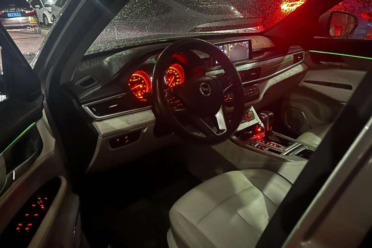 Used Hanteng X5 2018 1.5T CVT Luxury Edition Driver Seat