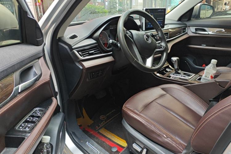 Used Hanteng X5 2018 1.5T CVT Elite Edition Driver Seat