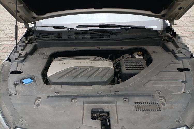 Used Hanteng X5 2018 1.5T CVT Luxury Edition Engine Bay