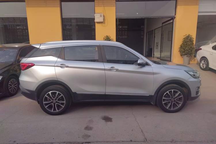 Used Hanteng X5 2018 1.5T CVT Luxury Edition Exterior 2