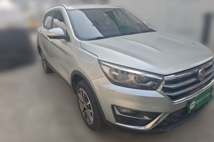 Used Hanteng X5 2018 1.5T Manual Elite Edition Front Right 45 Deg