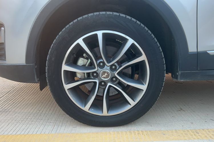 Used Hanteng X5 2018 1.5T CVT Luxury Edition Left Front Wheel Hub