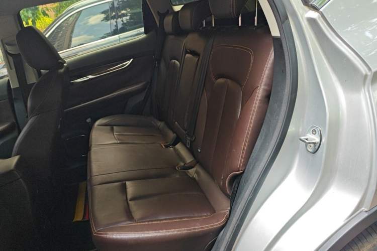 Used Hanteng X5 2018 1.5T CVT Elite Edition Left Rear Seat