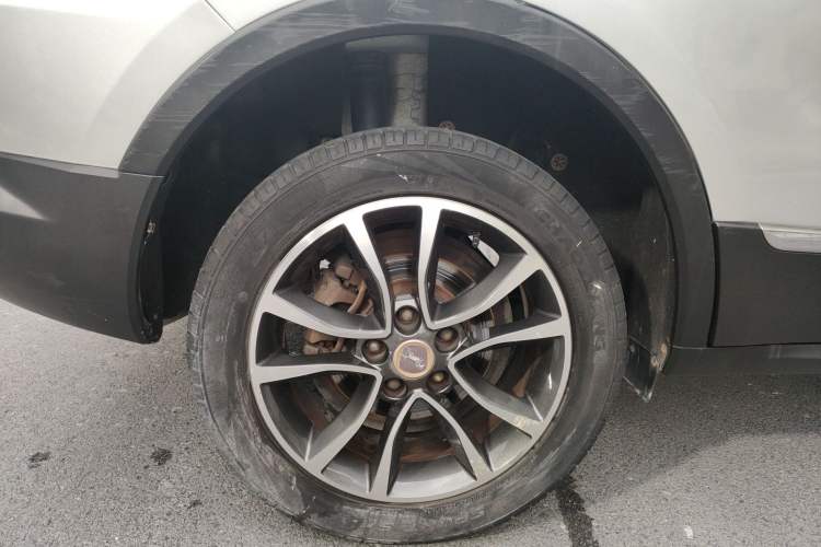 Used Hanteng X5 2018 1.5T CVT Luxury Edition Right Rear Wheel Hub