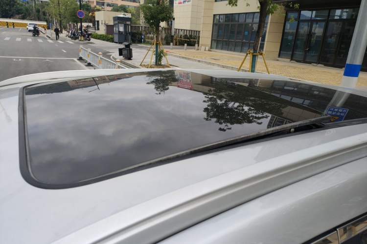 Used Hanteng X5 2018 1.5T CVT Luxury Edition Roof