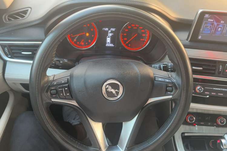 Used Hanteng X5 2018 1.5T CVT Luxury Edition Steering Wheel