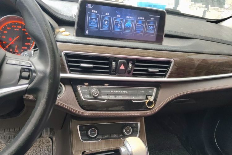 Used Hanteng X5 2018 1.5T CVT Luxury Edition Audio And AC Panel