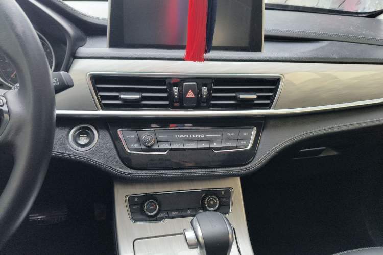 Used Hanteng X5 2018 1.5T CVT Luxury Edition Audio And AC Panel