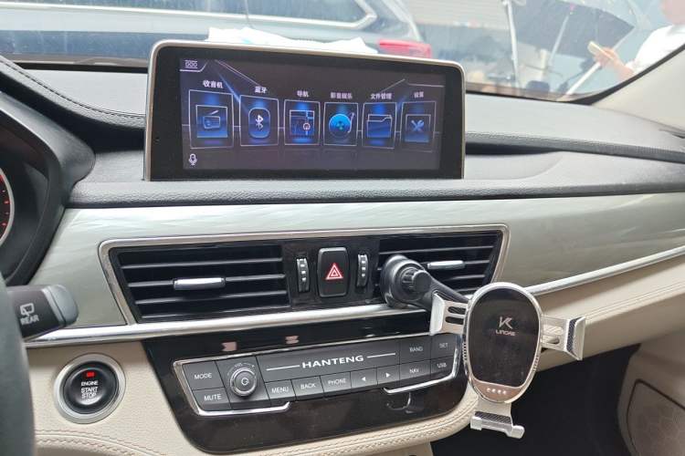 Used Hanteng X5 2018 1.5T CVT Luxury Edition Audio And AC Panel