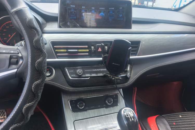 Used Hanteng X5 2018 1.5T Manual Luxury Edition Audio And AC Panel