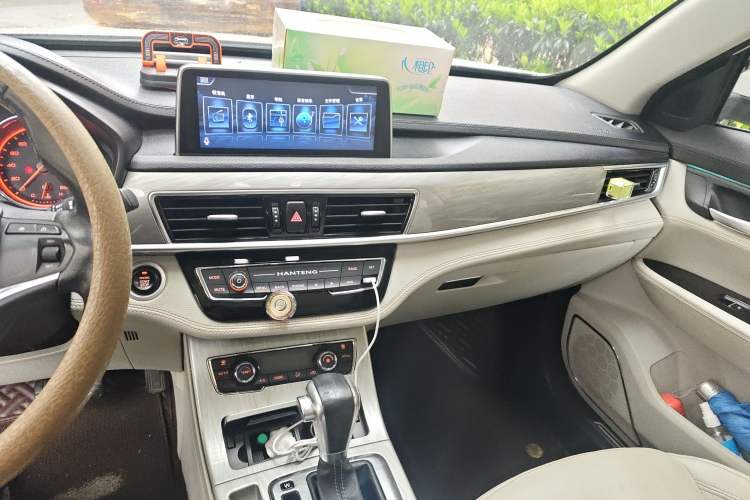 Used Hanteng X5 2018 1.5T CVT Luxury Edition Audio And AC Panel