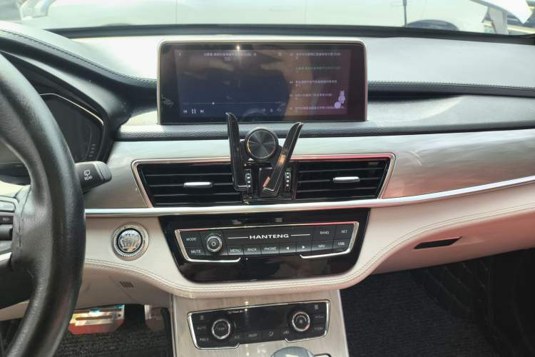 Used Hanteng X5 2018 1.5T CVT New Year Edition Audio And AC Panel