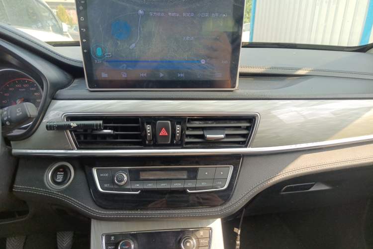 Used Hanteng X5 2018 1.5T Manual Elite Edition Audio And AC Panel