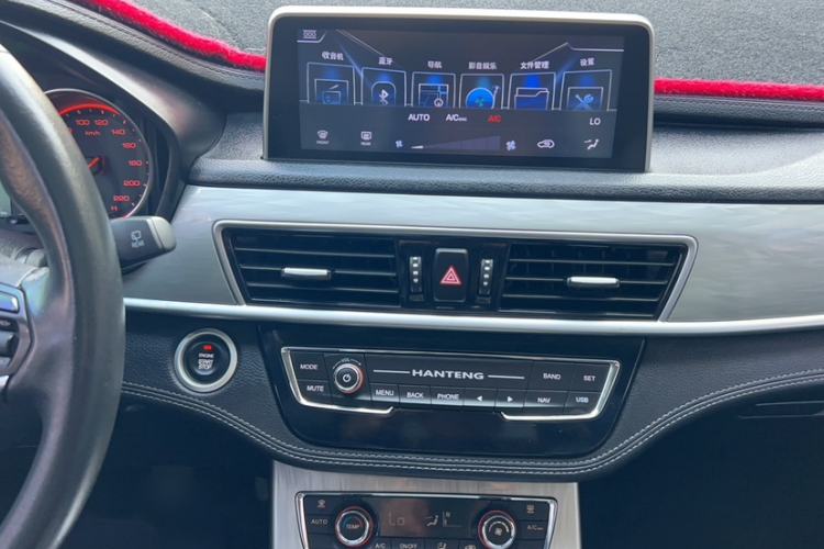 Used Hanteng X5 2018 1.5T Manual Luxury Edition Audio And AC Panel