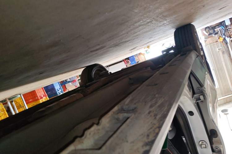 Used Hanteng X5 2018 1.5T CVT Luxury Edition Chassis Front Right