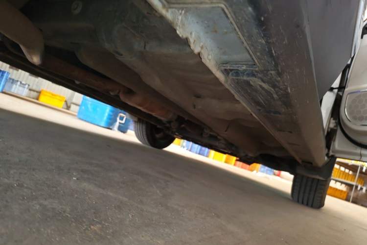 Used Hanteng X5 2018 1.5T CVT Luxury Edition Chassis Rear Right
