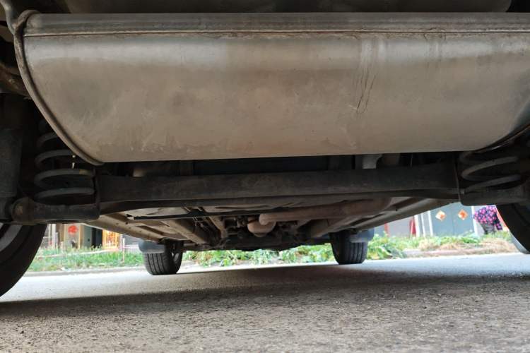 Used Hanteng X5 2018 1.5T CVT Xuan Dong Flagship Edition Chassis Rear