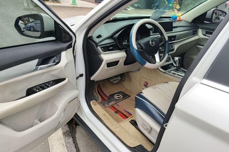 Used Hanteng X5 2018 1.5T CVT Luxury Edition Driver Seat
