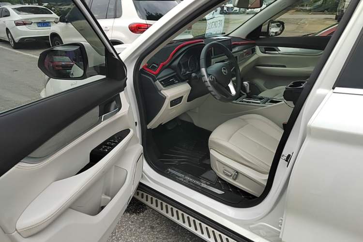 Used Hanteng X5 2018 1.5T CVT Luxury Edition Driver Seat