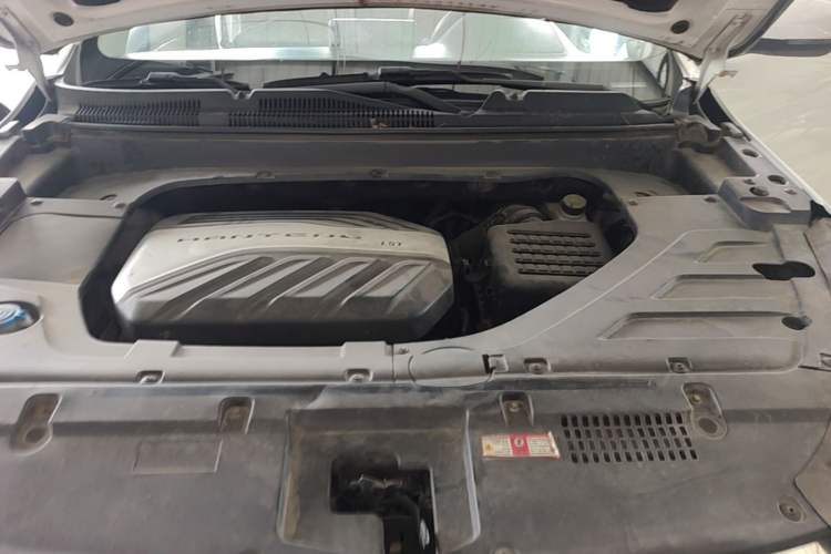 Used Hanteng X5 2018 1.5T CVT Luxury Edition Engine Bay