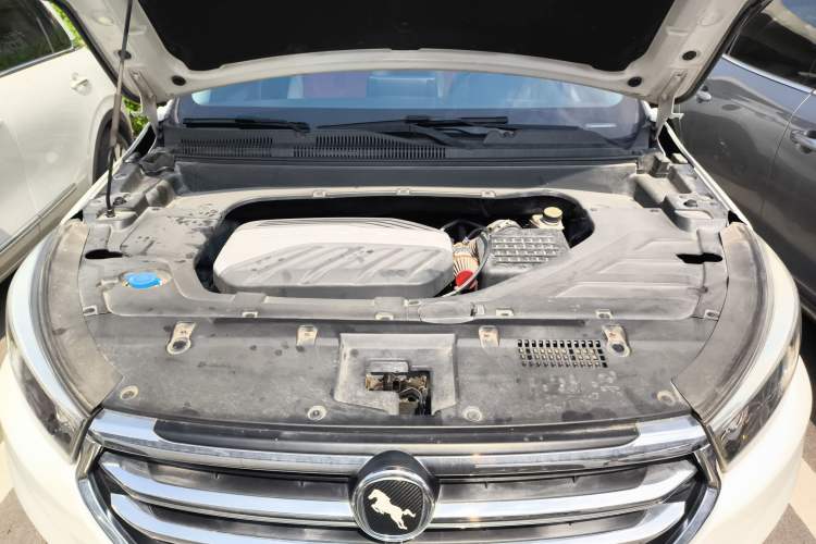 Used Hanteng X5 2018 1.5T CVT New Year Edition Engine Bay