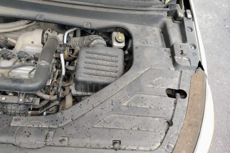 Used Hanteng X5 2018 1.5T CVT Luxury Edition Engine Bay Left