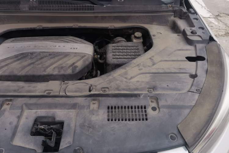 Used Hanteng X5 2018 1.5T CVT Elite Edition Engine Bay Left