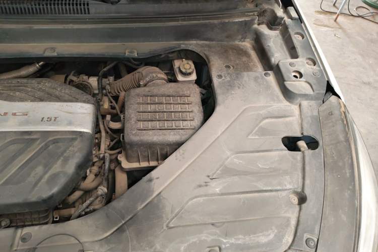 Used Hanteng X5 2018 1.5T CVT Luxury Edition Engine Bay Left