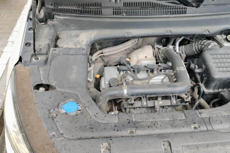 Used Hanteng X5 2018 1.5T CVT Luxury Edition Engine Bay Right