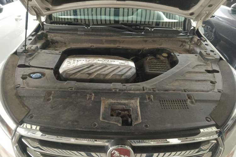 Used Hanteng X5 2018 1.5T CVT Luxury Edition Engine Bay