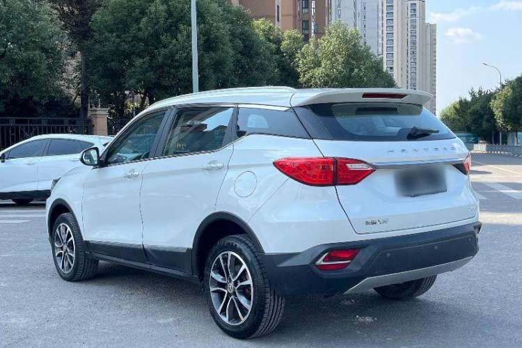 Used Hanteng X5 2018 1.5T Manual Elite Edition Exterior 3