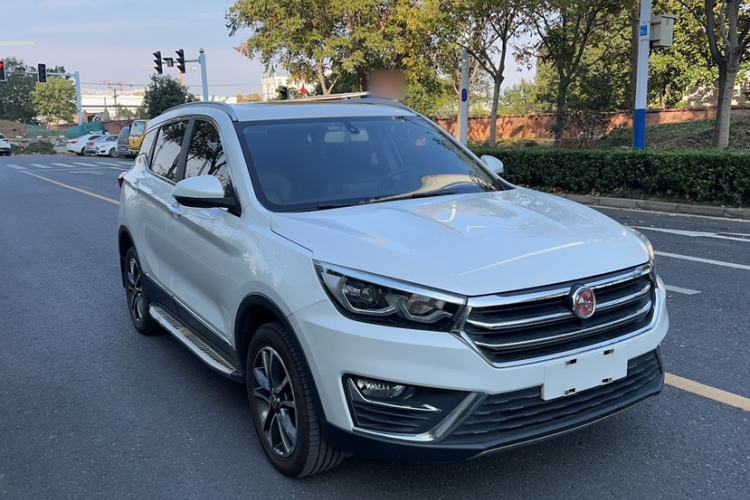 Used Hanteng X5 2018 1.5T Manual Luxury Edition Exterior 4