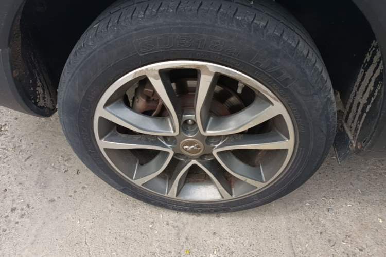 Used Hanteng X5 2018 1.5T CVT New Year Edition Exterior 5