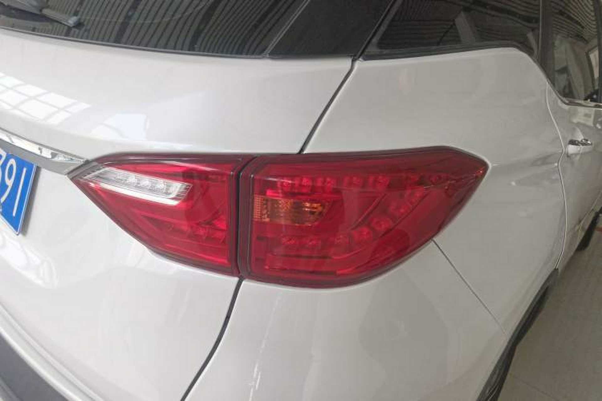 Used Hanteng X5 2018 1.5T CVT Luxury Edition Exterior 6