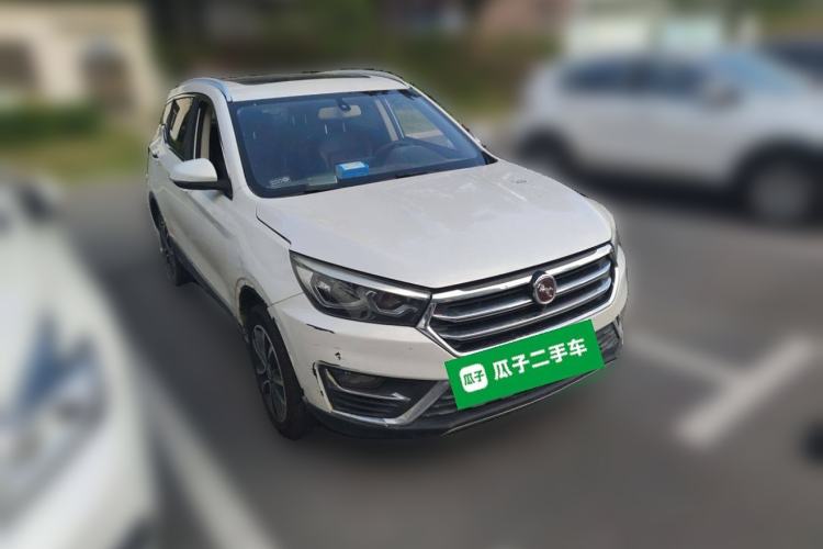 Used Hanteng X5 2018 1.5T Manual Luxury Edition Front Right 45 Deg