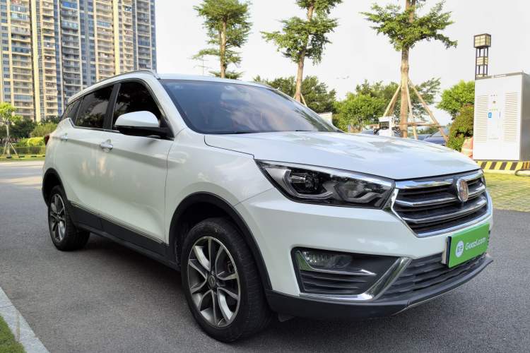Used Hanteng X5 2018 1.5T CVT Luxury Edition Front Right 45 Deg