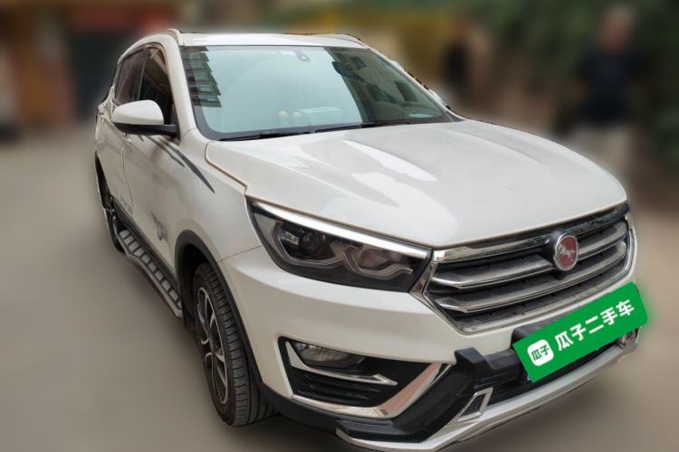 Used Hanteng X5 2018 1.5T Manual Luxury Edition Front Right 45 Deg