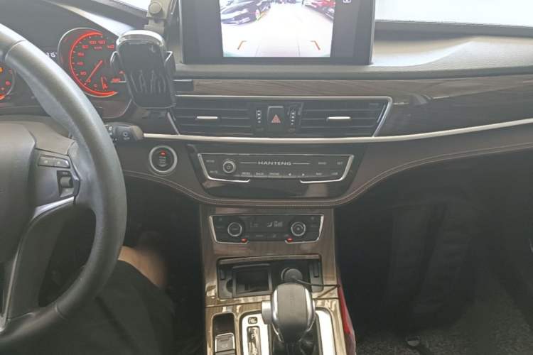 Used Hanteng X5 2018 1.5T CVT Luxury Edition Gear Lever