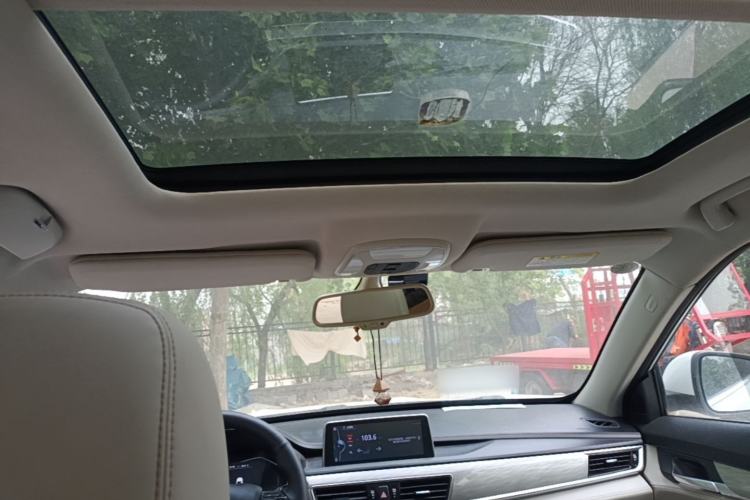 Used Hanteng X5 2018 1.5T CVT New Year Edition Headliner