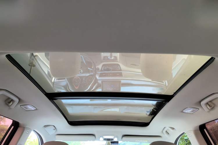 Used Hanteng X5 2018 1.5T CVT Luxury Edition Headliner