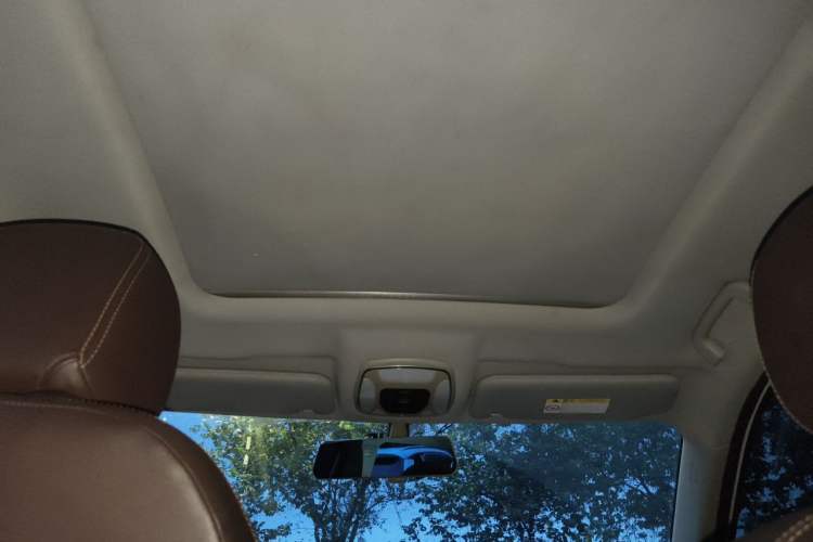 Used Hanteng X5 2018 1.5T CVT New Year Edition Headliner