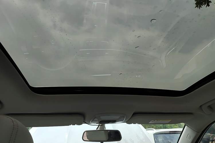 Used Hanteng X5 2018 1.5T CVT Luxury Edition Headliner