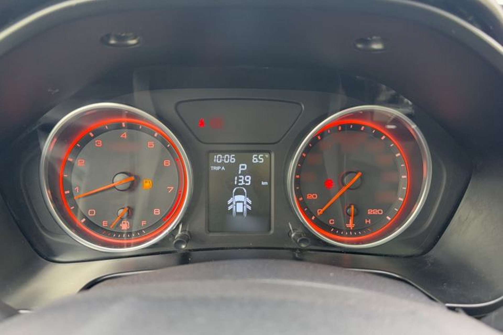Used Hanteng X5 2018 1.5T CVT Luxury Edition Instrument Cluster