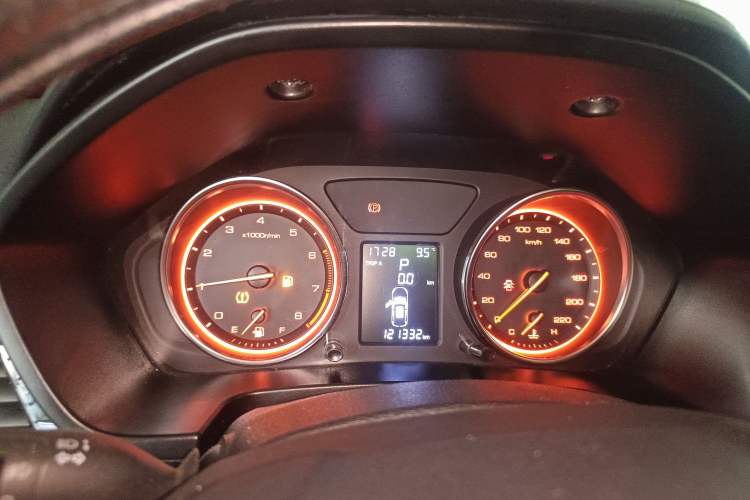 Used Hanteng X5 2018 1.5T CVT Luxury Edition Instrument Cluster