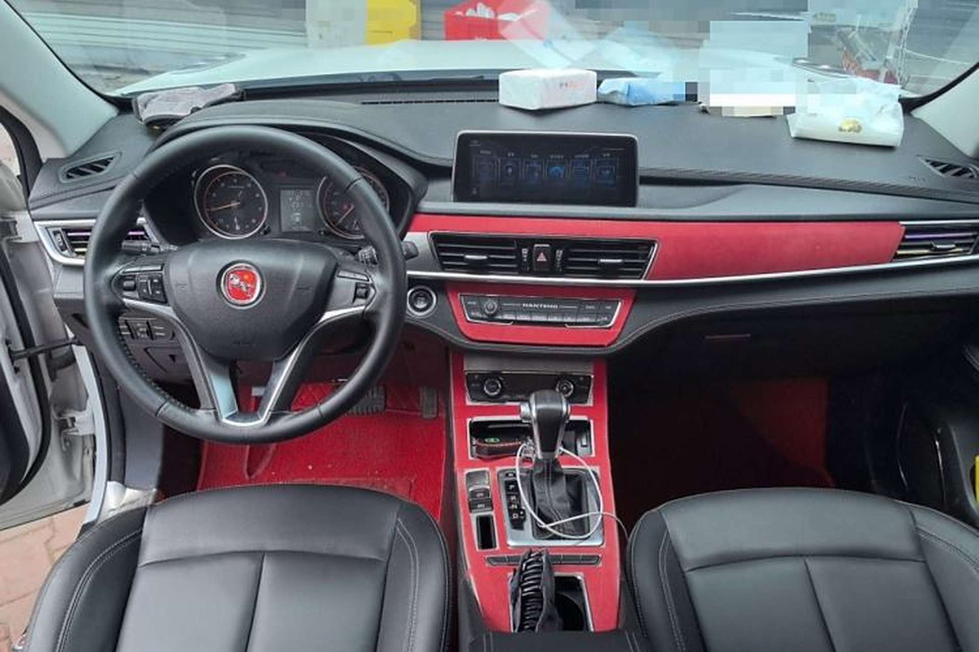 Used Hanteng X5 2018 1.5T CVT Luxury Edition Interior 2