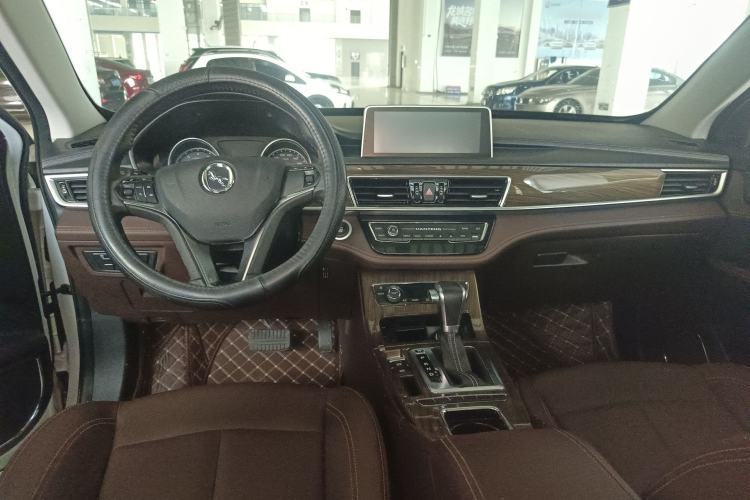 Used Hanteng X5 2018 1.5T CVT Luxury Edition Interior 2