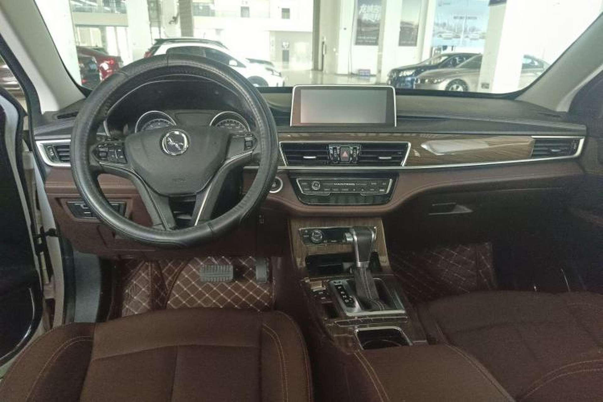 Used Hanteng X5 2018 1.5T CVT Luxury Edition Interior 2
