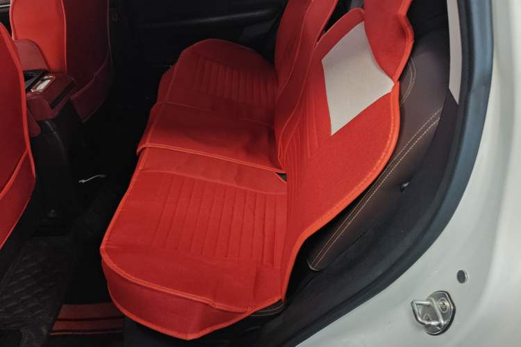 Used Hanteng X5 2018 1.5T CVT Luxury Edition Interior 3